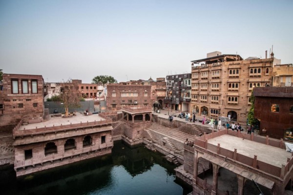 Stepwell House