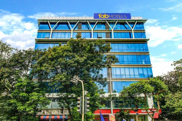 FabHotel Axis International